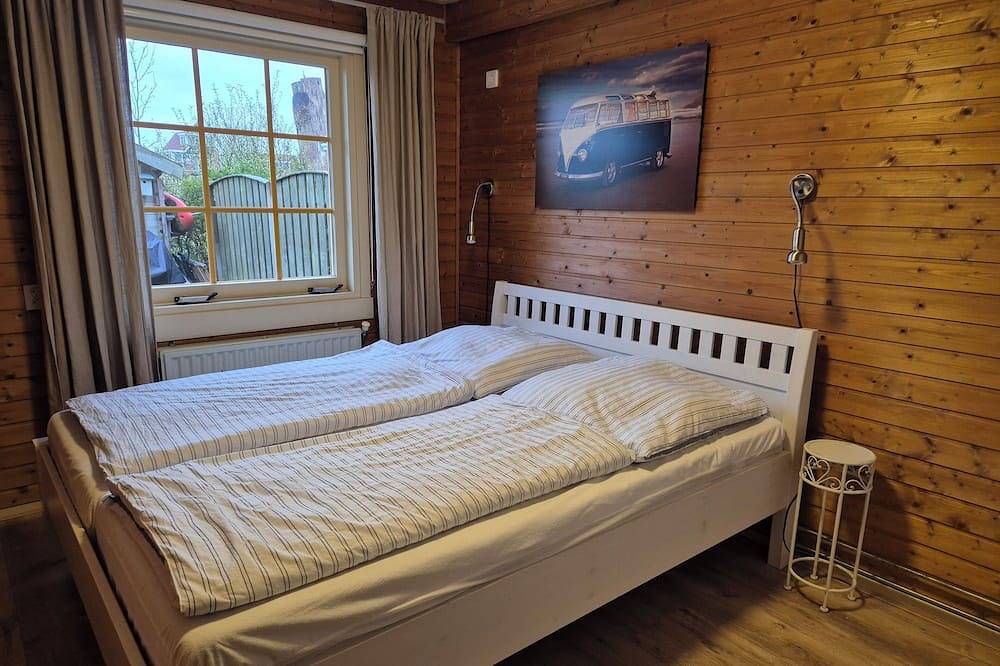 Gemütliches Ferienhaus in Oudesluis. Am Kanal und Boot mit Elektroaußenborder. in Niederländische Nordsee