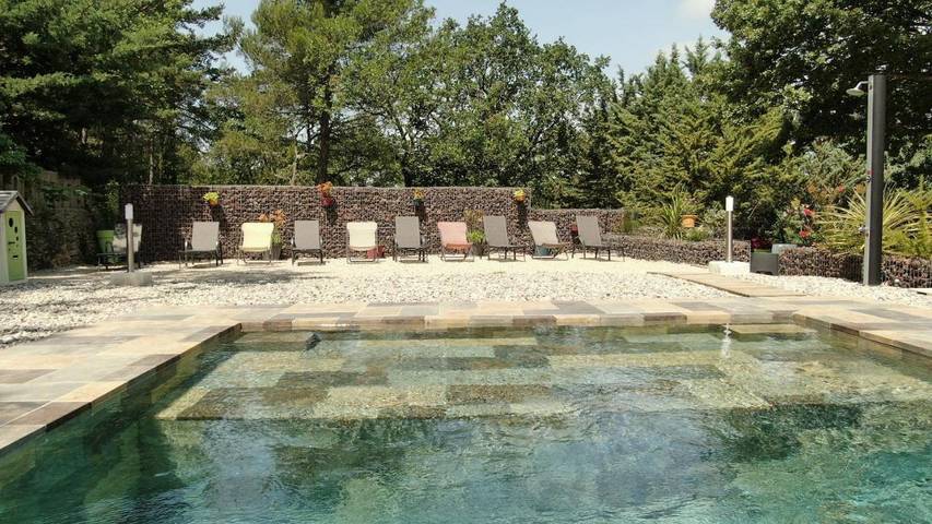 Location de vacances pour 12 personnes, avec piscine et jardin à Faucon - 4