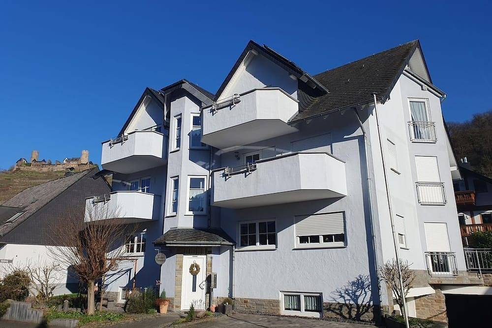 Ganze Wohnung, Ferienwohnung Burgblick - Fischers Ferienhaus in Alken, Osteifel