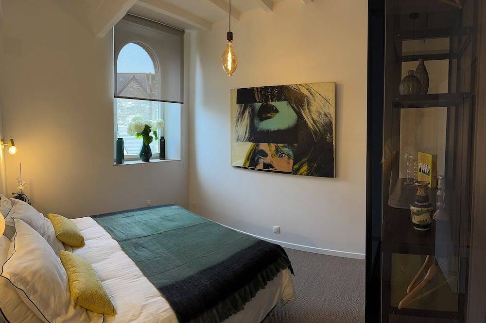 Refined suite in Barfleur, 2 steps from the port! in Barfleur, Cherbourg region
