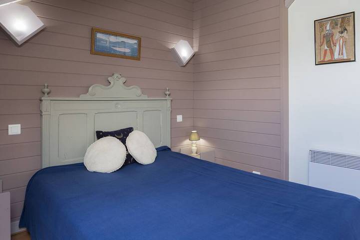 Gîte pour 4 personnes, avec Terrasse et Jardin dans Source du Lison - 3