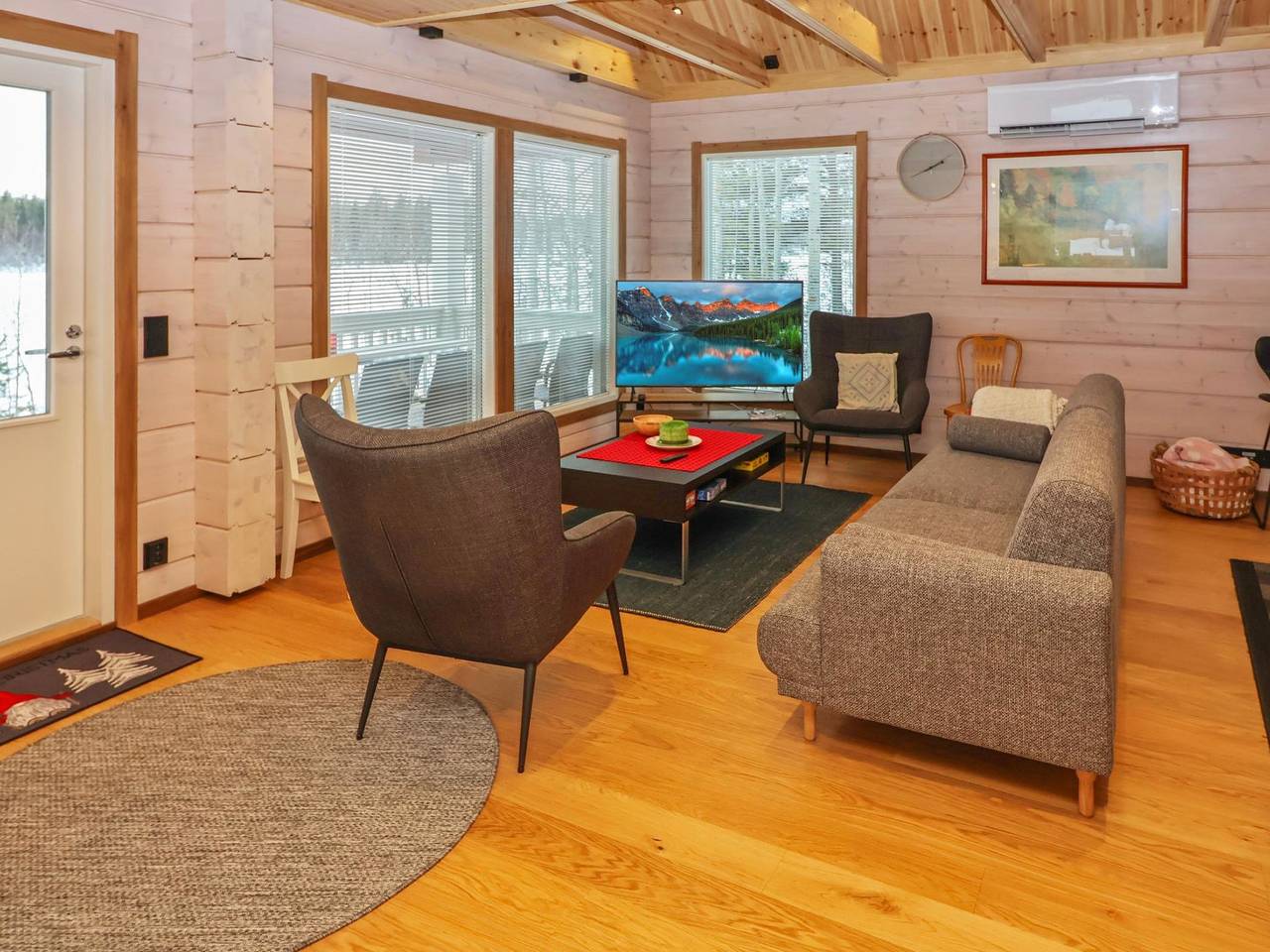 Huvila tornionjoen rannalla in Lappland