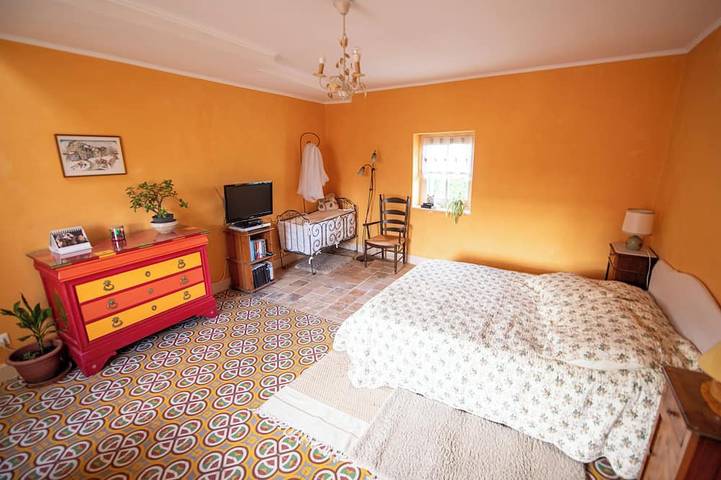 Gut ausgestattetes Haus mit Charakter und Garten in der Nähe des Stadtzentrums in Pézenas, Mittelmeerküste (Frankreich)