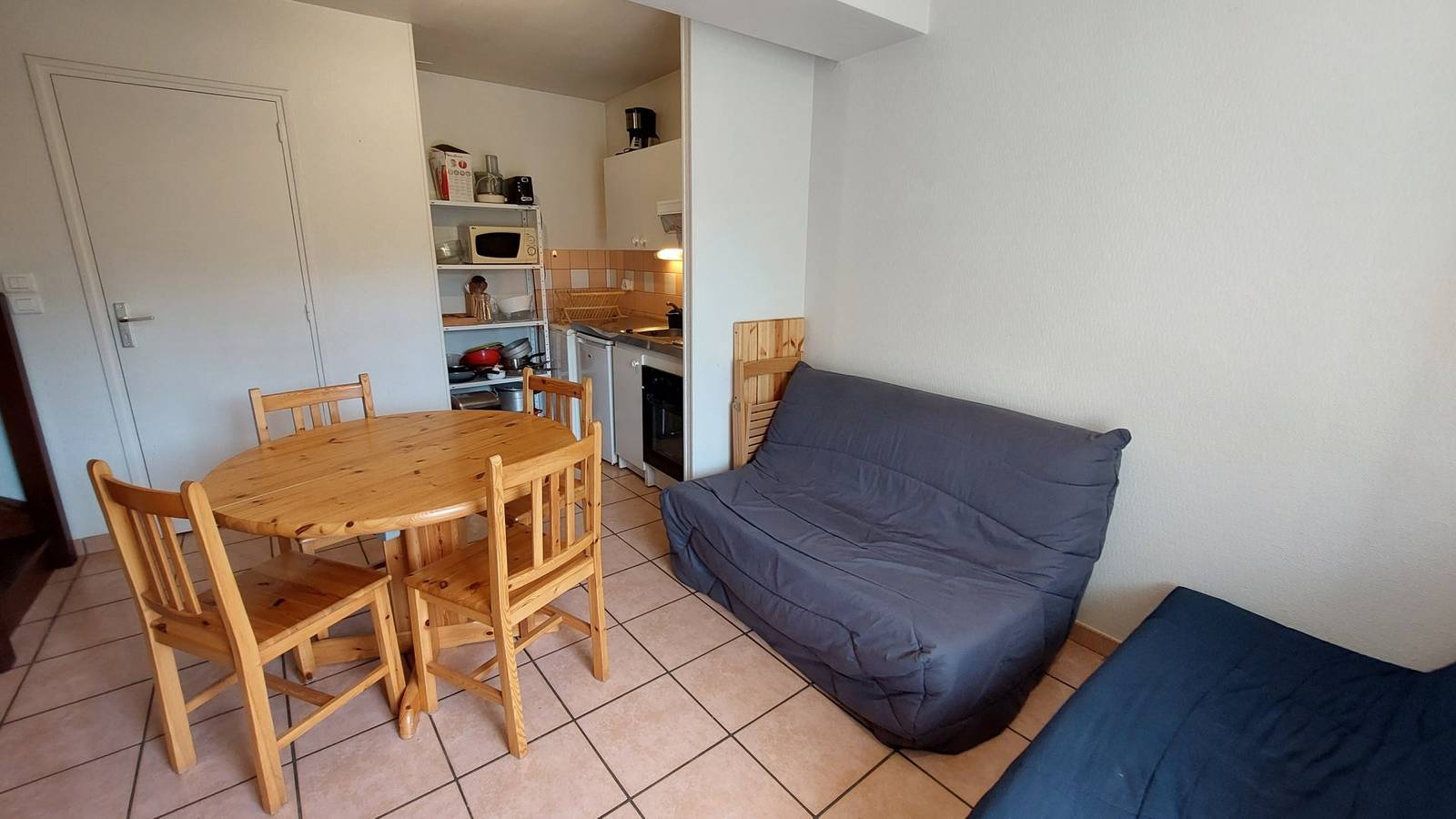 Appartement entier, Gîte pour 4 personnes, à 9 km d’Aurillac – Gîte Le Mamou in Région d'Aurillac