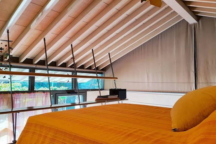Oasi Verde sul Lago d'Iseo – Casa con Giardino e Terrazza a 1 Minuto dall’Acqua in Lovere, Lago d'Iseo