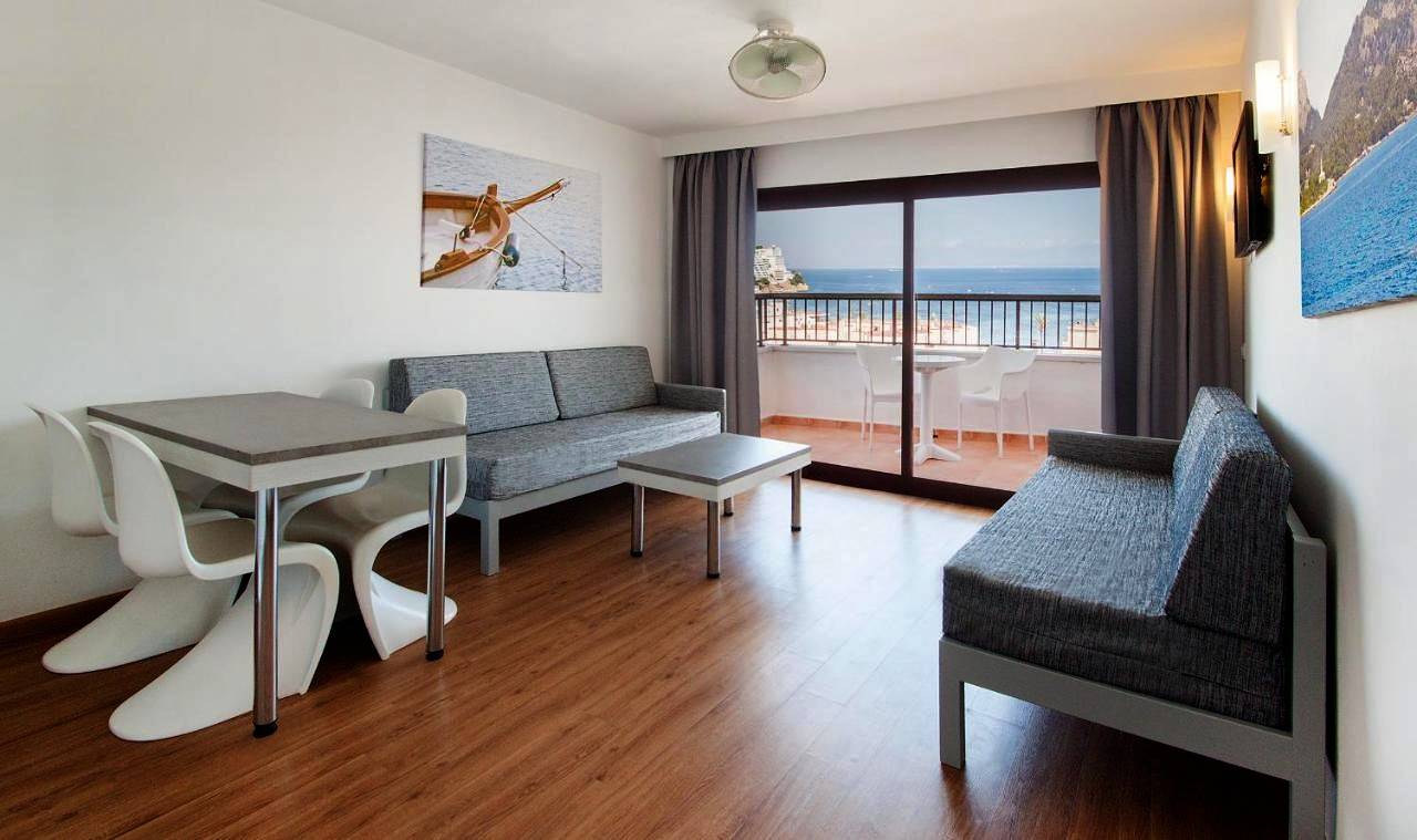 Apartamentos Sol y Vera in Mallorca Rocks (Calvià), Calvià