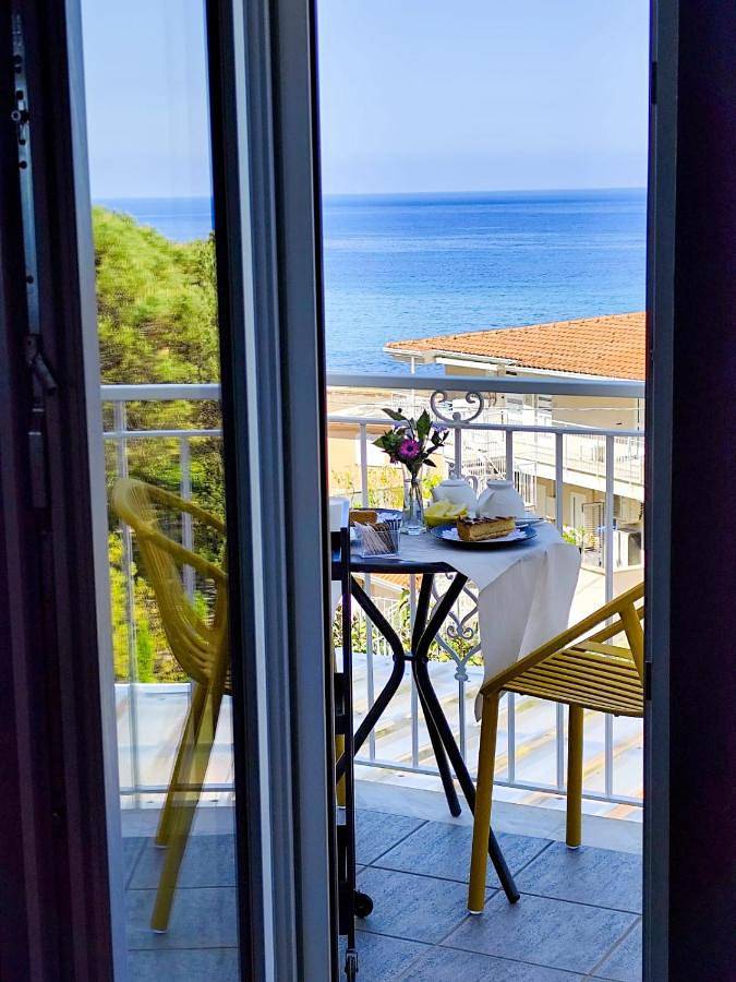 Casa de huéspuedes para 2 personas, con balcón y vistas - 1