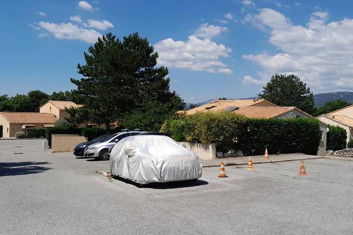 Gîte pour 2 personnes, avec terrasse et piscine à Saint-Vallier-de-Thiey - 3