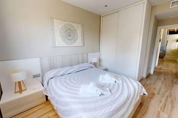 Casa Rural para 13 Personas en Tierras del Ebro, Costa Dorada, Foto 1