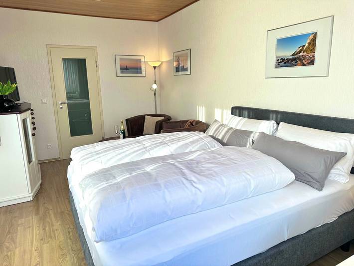 Ferienhaus für 3 Personen, mit Terrasse und Seeblick auf Rügen - 4