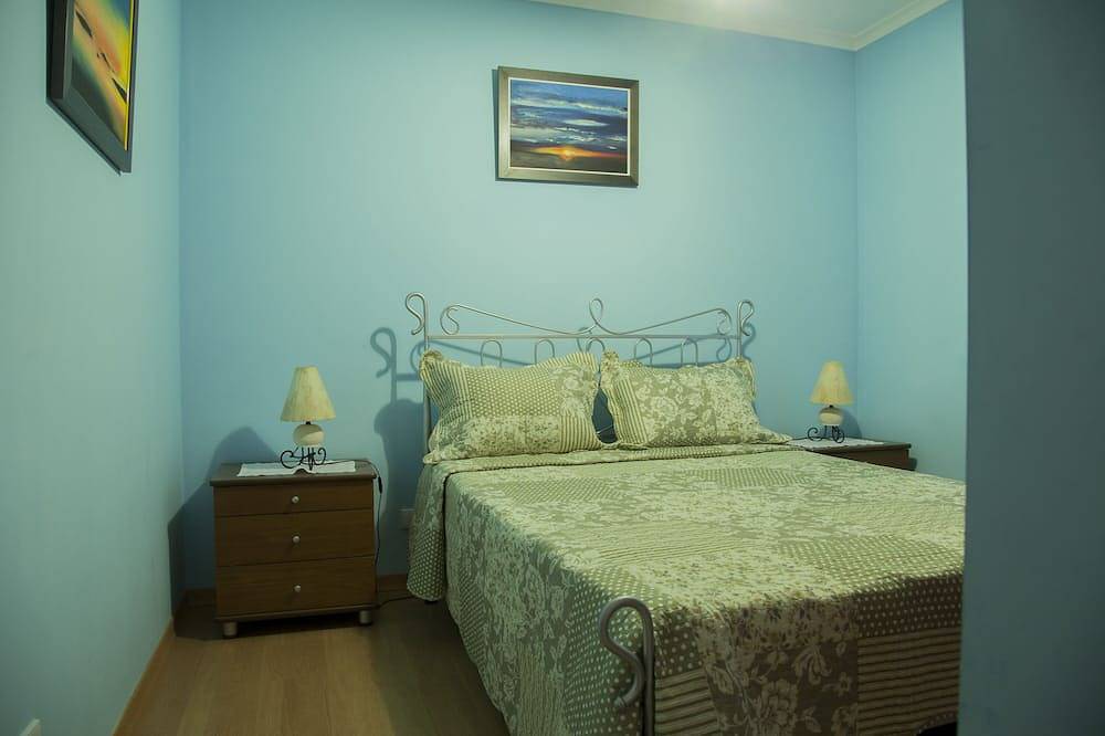 Ganze Wohnung, Wohnung ausgestattet mit T1 Quintal in Vila Real de Santo António, Faro Distrikt