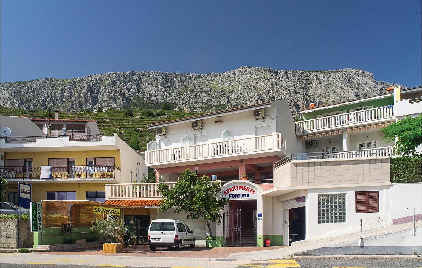 Ganze Ferienwohnung, Ferienwohnung für 4 Personen mit Terrasse in Lokva Rogoznica, Split-Dalmatien