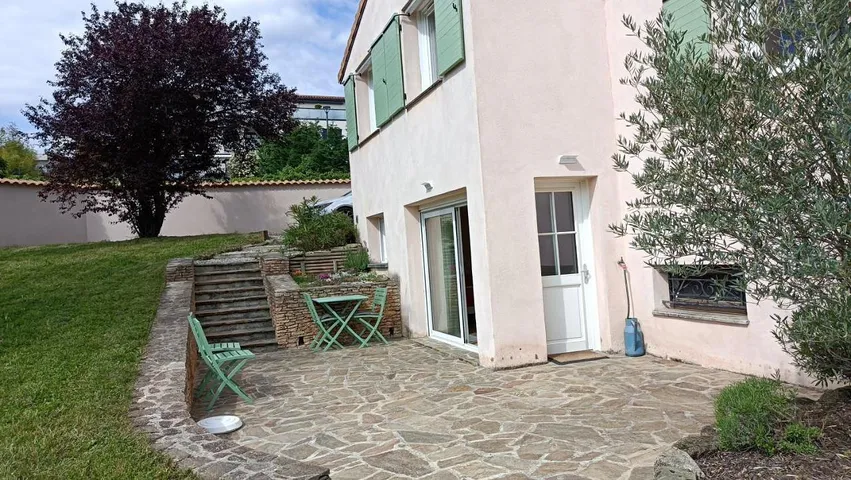 Chambre d’hôte pour 3 personnes, avec jardin et terrasse - 1