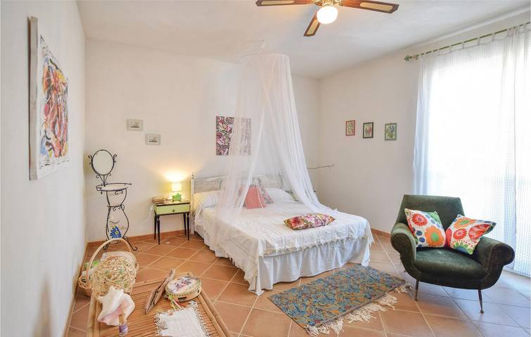 Appartamento intero, Appartamento vista mare con parcheggio e internet in Brancaleone, Costa Ionica Calabria