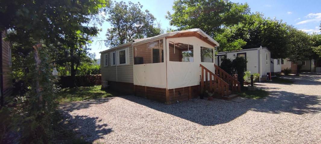 Appartement de vacances pour 4 personnes, avec jacuzzi ainsi que jardin et piscine - 1