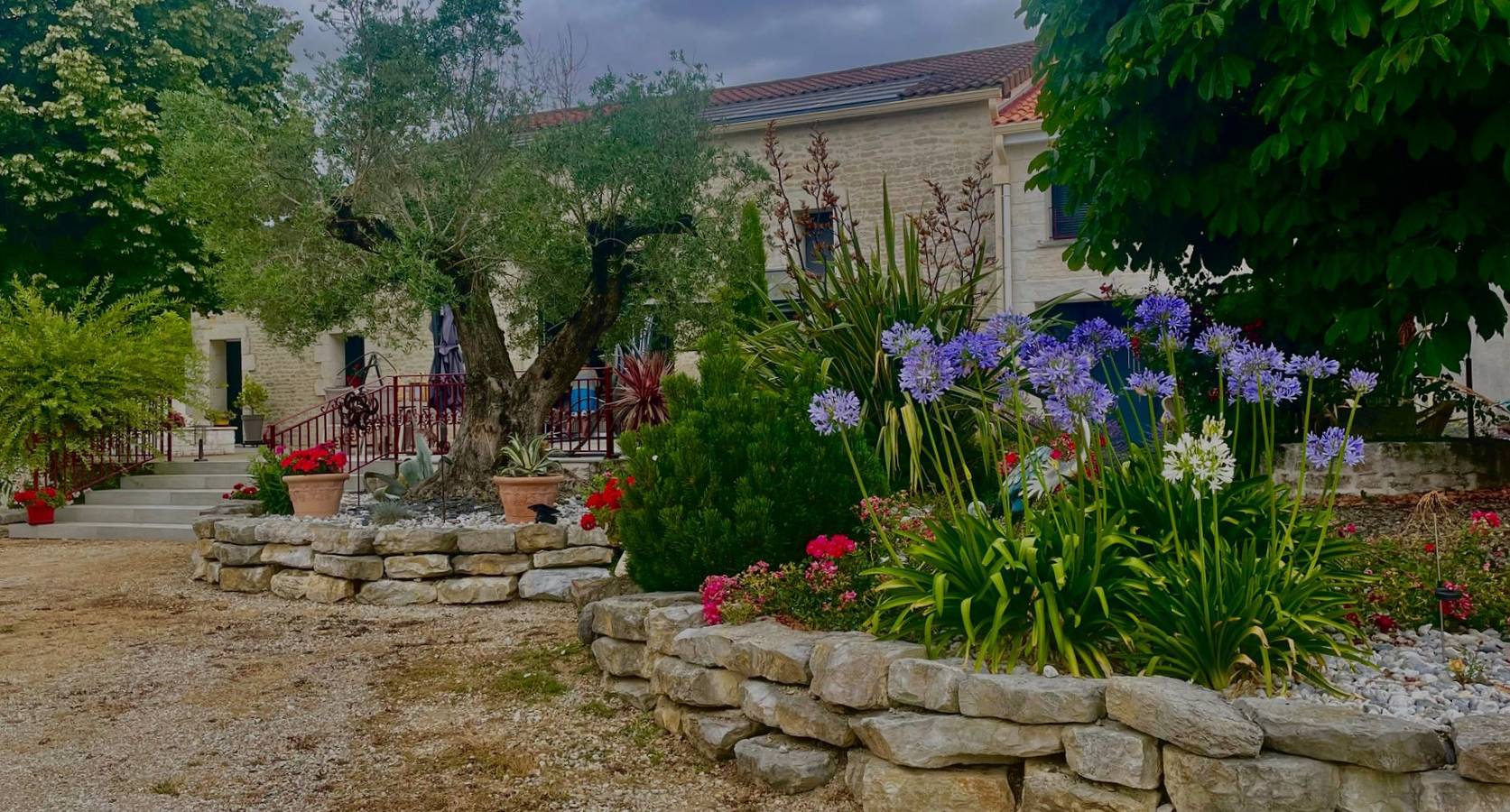 Chambres d'hôtes Chez Babeth & Roland - Chambre Océan in Verdille, Charente