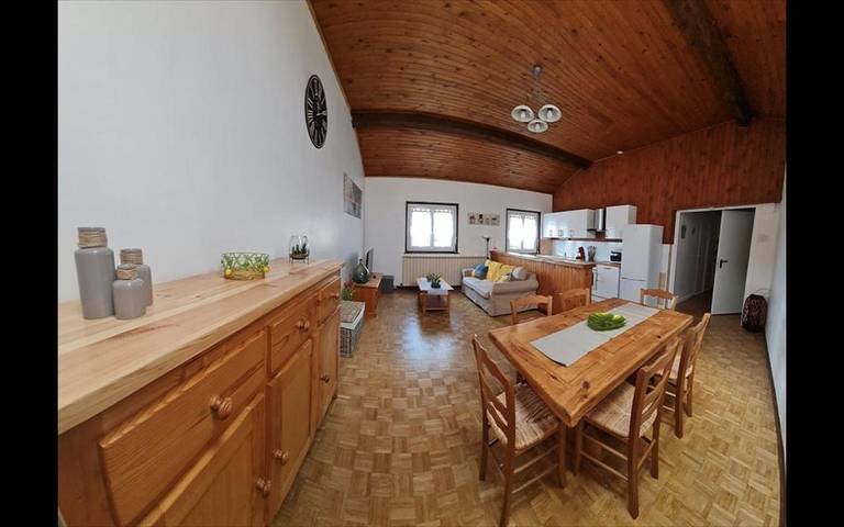 Gîte pour 6 personnes, avec sauna ainsi que jacuzzi et jardin, animaux acceptés dans Saint-Jean-Soleymieux - 3