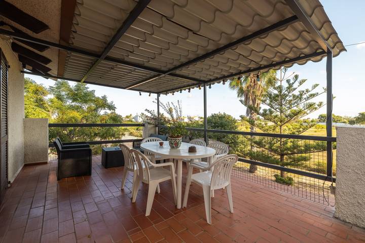 Location de vacances pour 6 personnes, avec Balcon ainsi que Jardin et Vue sur le lac à Deltebre - 2