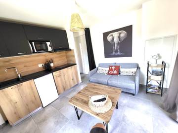 Gîte pour 4 personnes, avec terrasse à Lecci