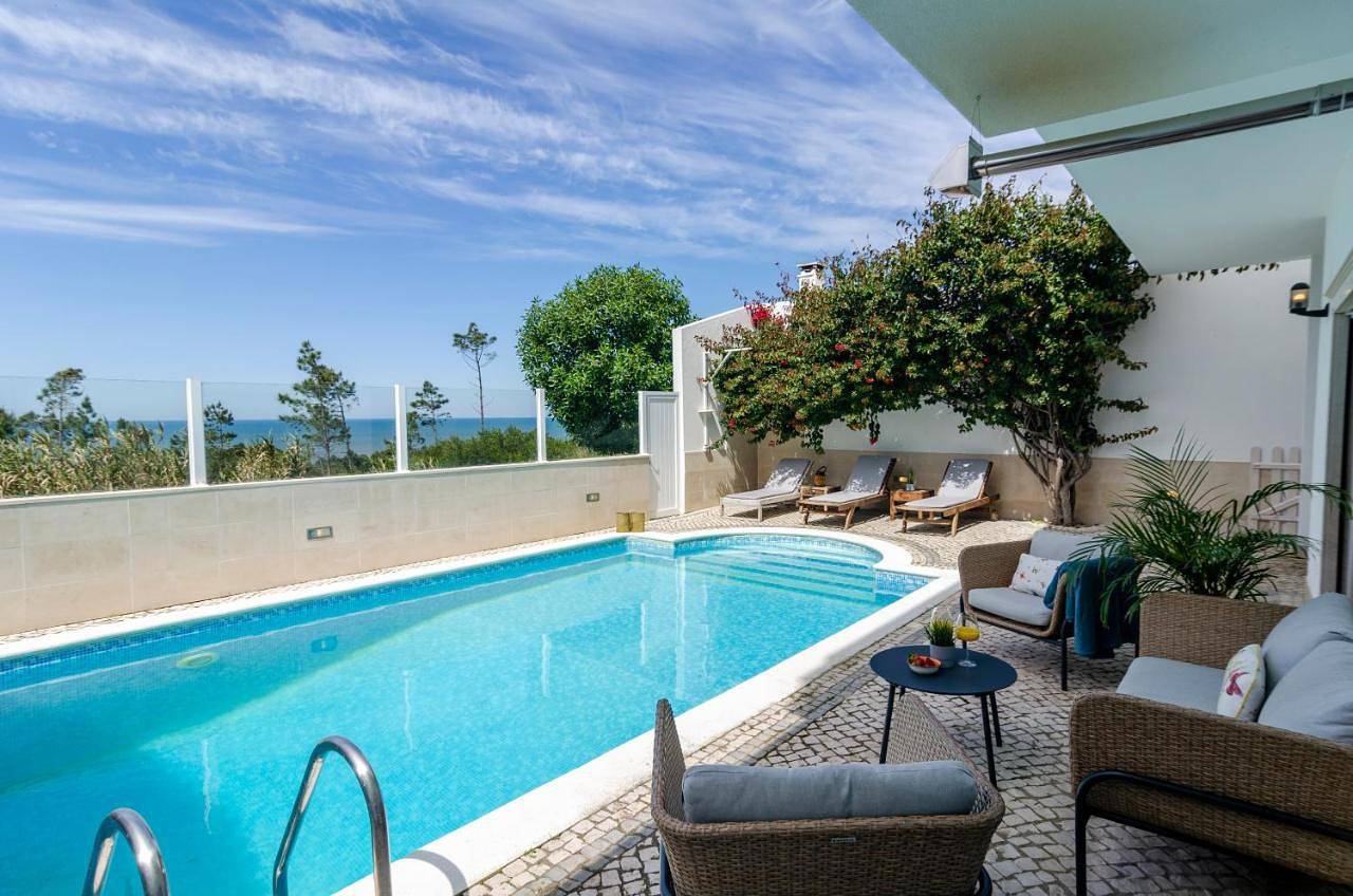 Villa with Private Pool in Nazaré, Leiria District