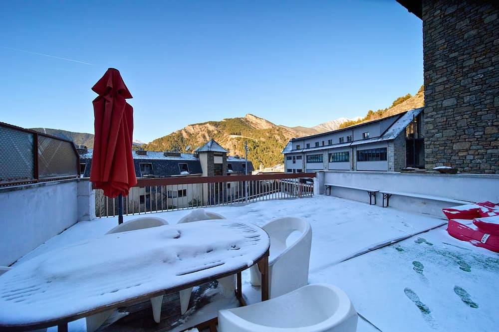 Apartamento entero, Retiro Bohemio: Terraza, Parking y Esquí in Ordino, Vallnord