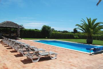 Cottage pour 10 personnes, avec jacuzzi et jardin dans Almancil