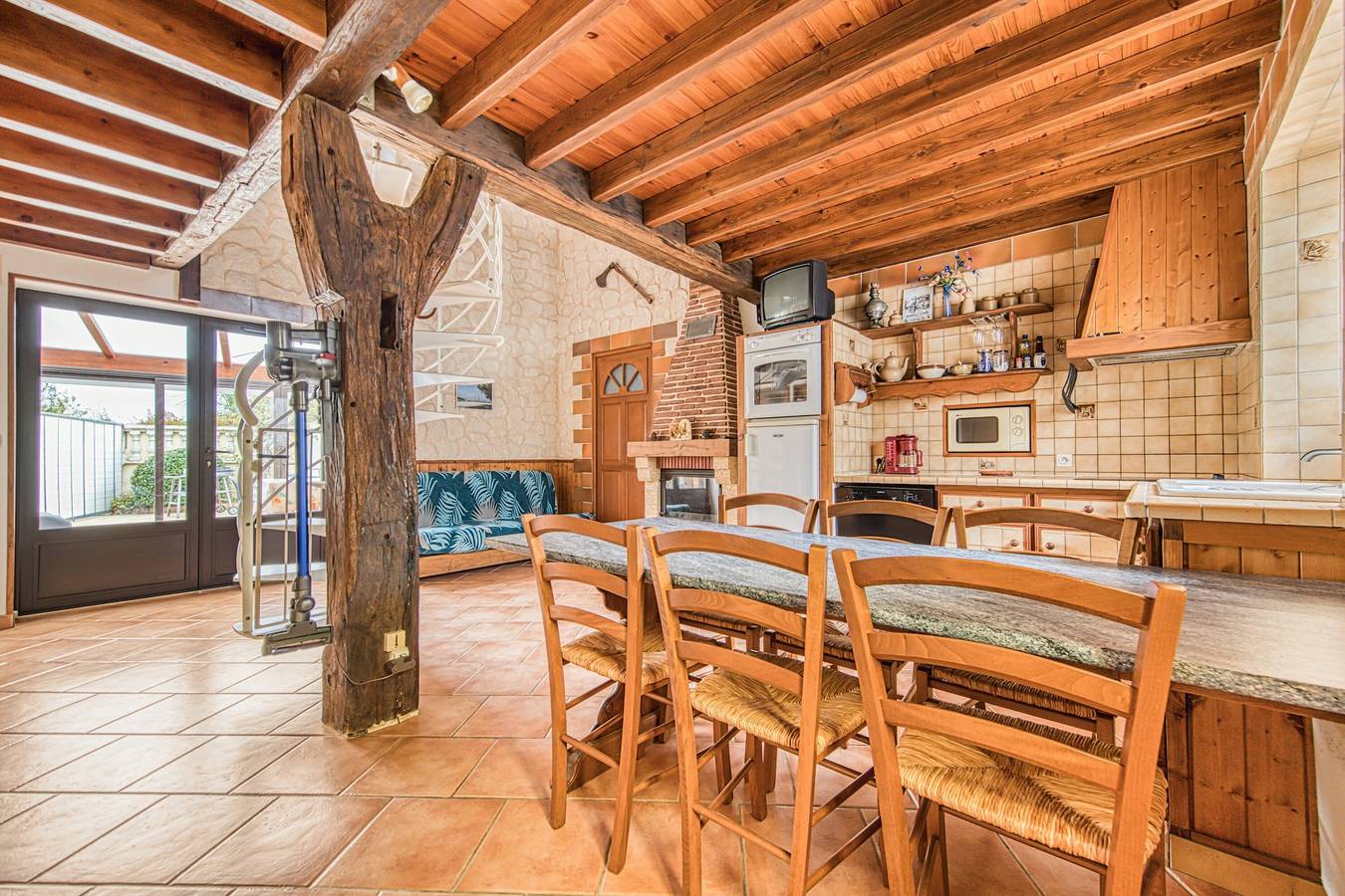 Maison de vacances 'La Maréchale' avec jardin privé, Wi-Fi et climatisation in Saint-Seurin-de-Cadourne, Région de Lesparre-Médoc