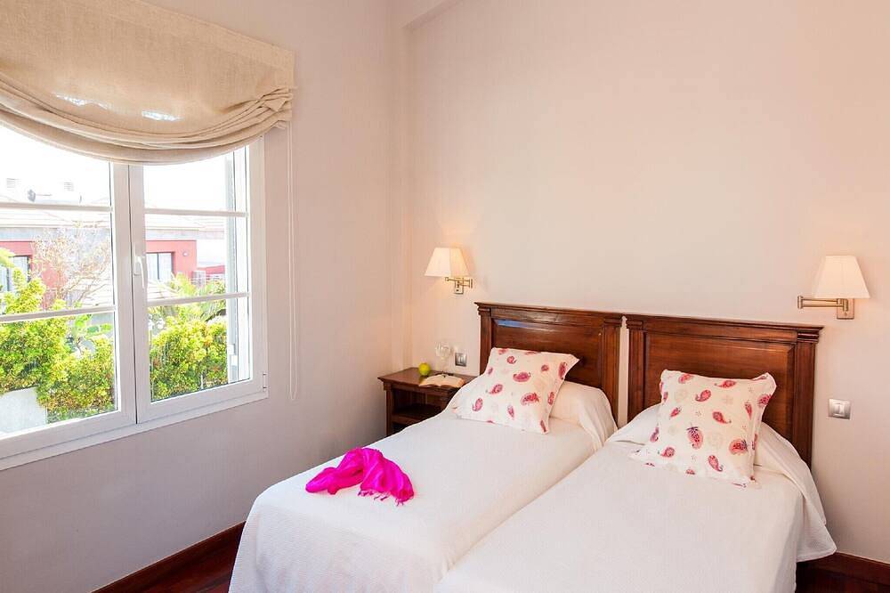 Villa Meloneras | Luxury Retreat in Gran Canaria | Private Heated Pool in Maspalomas, San Bartolomé de Tirajana