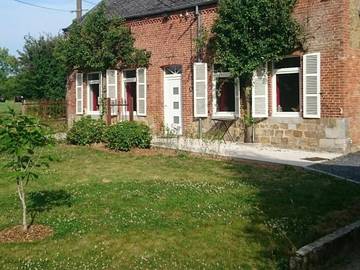 Gîte pour 6 personnes, avec jardin à Liessies