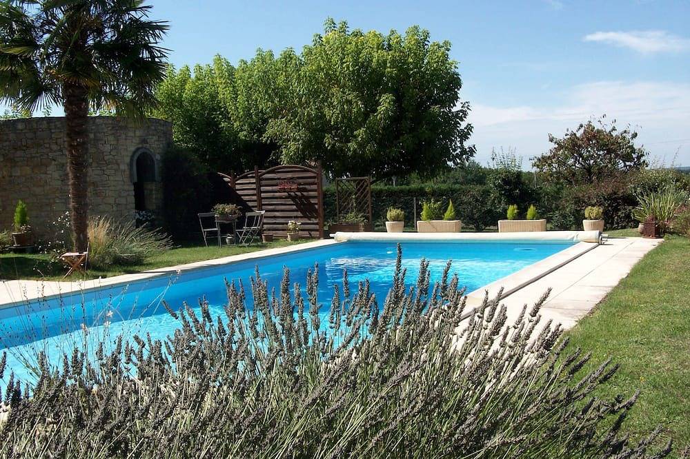 Chambre d'hôtes Les Lavandes dispo seulement 3 nuits  consecutives in Beaumont-du-Périgord, Périgord Pourpre