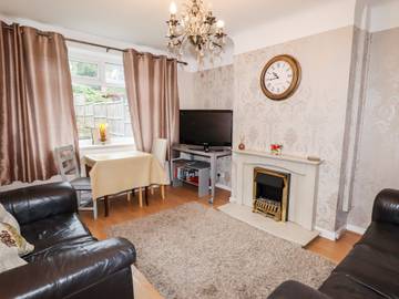 Holiday Home for 6 People in Chester, Cheshire, Photo 2