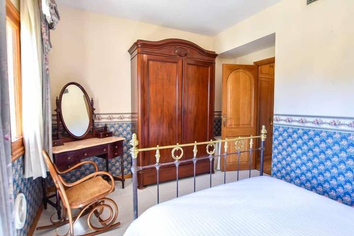 Can Joan in Lloseta, Interior de Mallorca