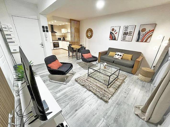 Appartement de vacances pour 10 personnes, avec Terrasse ainsi que Jardin et Vue à Cambrai