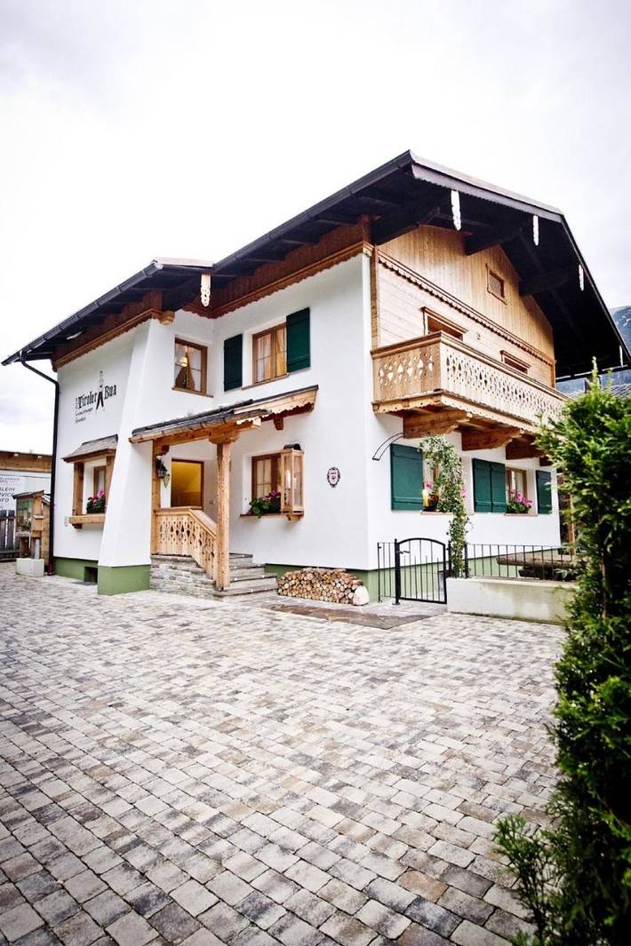 Hütte für 16 Personen, mit Balkon und Terrasse sowie Garten und Ausblick in Achenkirch