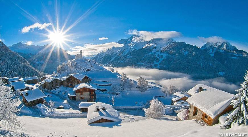 Gîte pour 5 personnes, avec jardin, animaux acceptés à Montvalezan - 2