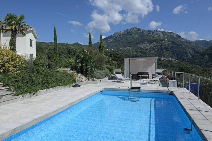 Villa für 4 Personen, mit Terrasse und Garten - 1