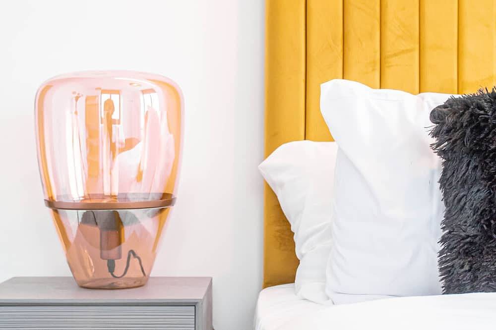Entire apartment, Hayy Aparthotels Stanley Mill Luxury Retreat in Huddersfield, West Yorkshire