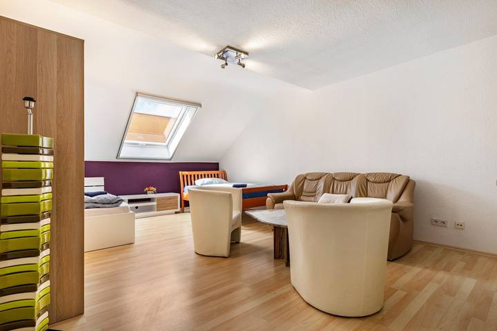 Ganze Wohnung, Apartment 8 „Haus Liliental“ mit Garten, Wlan und vielem Mehr in Viernheim, Bergstraße
