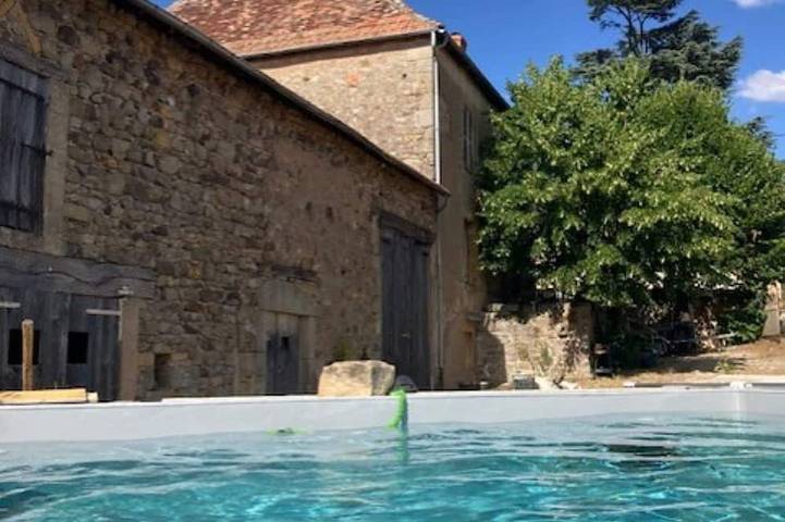 Location de vacances pour 14 personnes à Saint-Christophe-en-Brionnais