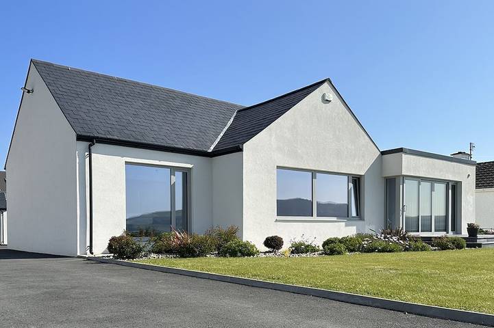 Luxus-Ferienhaus mit ungestörtem Meerblick in Lough Swilly