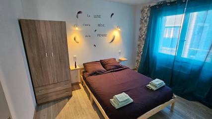 Gîte pour 4 personnes, avec jardin et vue, animaux acceptés à Le Cheylard