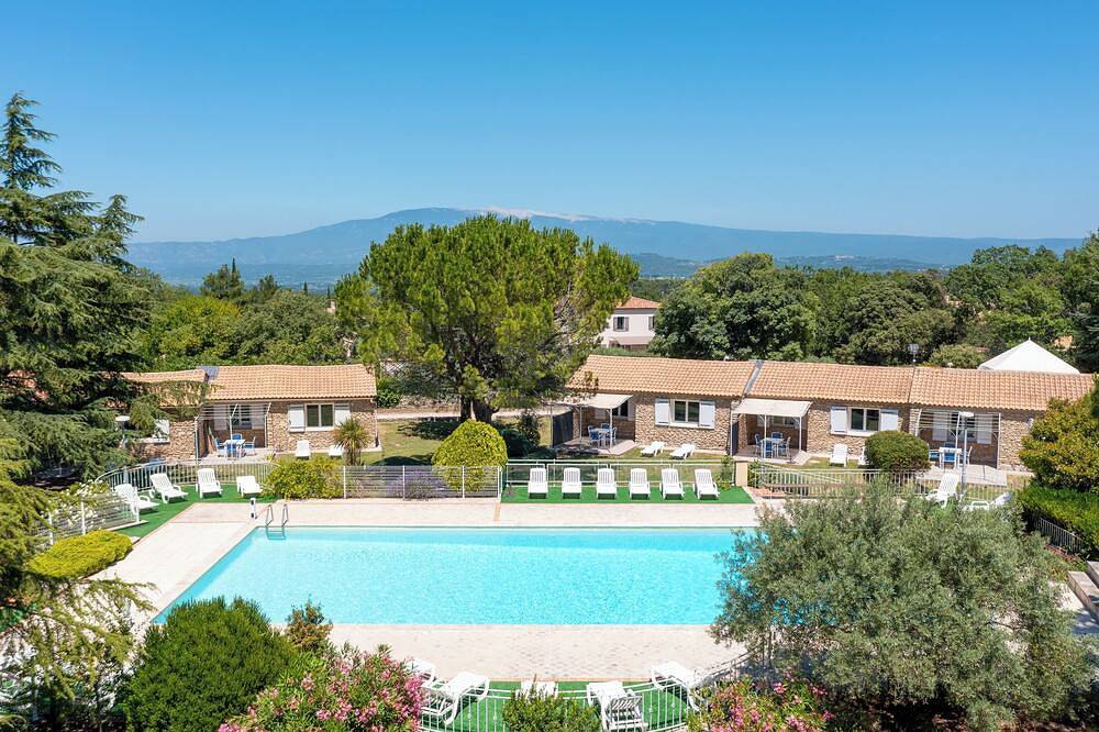 Ganze Wohnung, Charming T3 Bastidon in residence in La Roque-sur-Pernes, Vaucluse