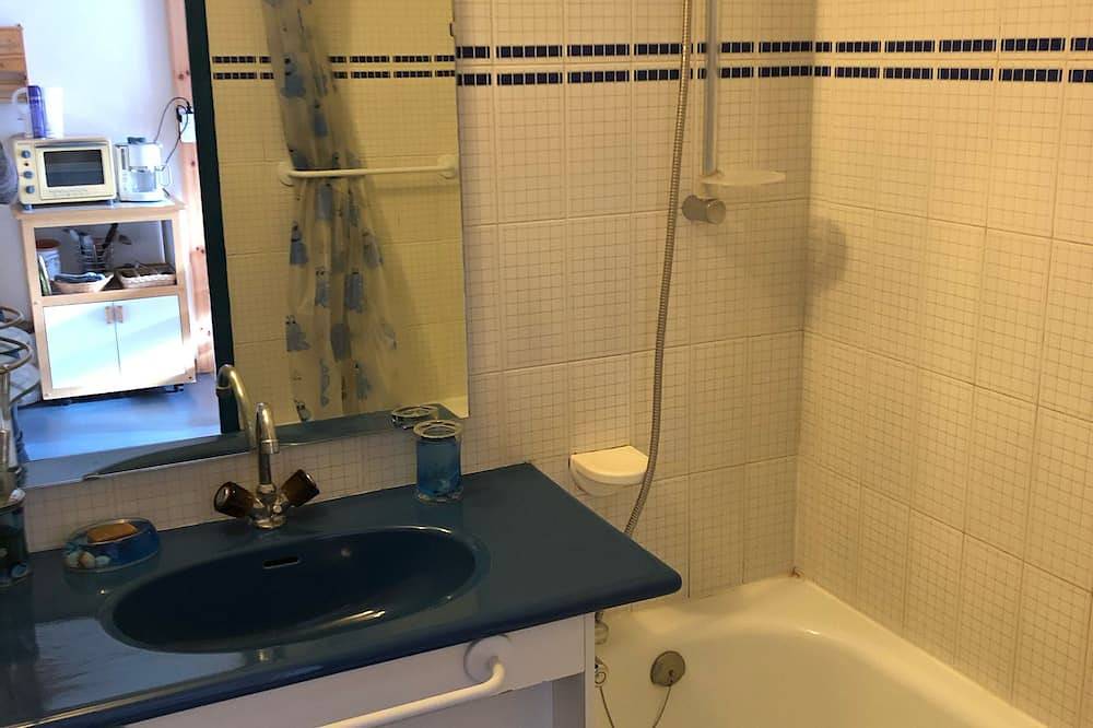 Entire apartment, Apartment at the foot of the slopes in Valfréjus, Modane