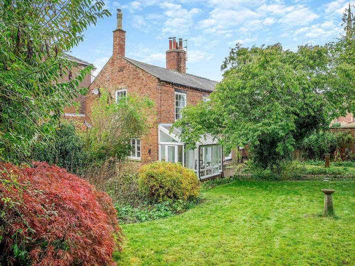 Cottage for 5 people, with garden, with pets in Louth