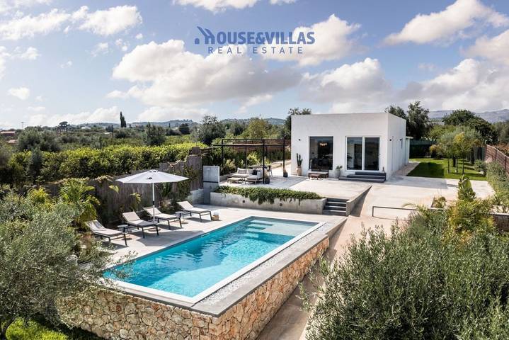 Villa pour 4 personnes, avec jardin et piscine à Noto