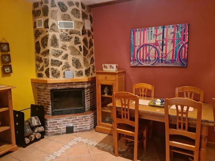 Casa rural para 4 personas, con Balcón además de Terraza y Vistas en Beteta