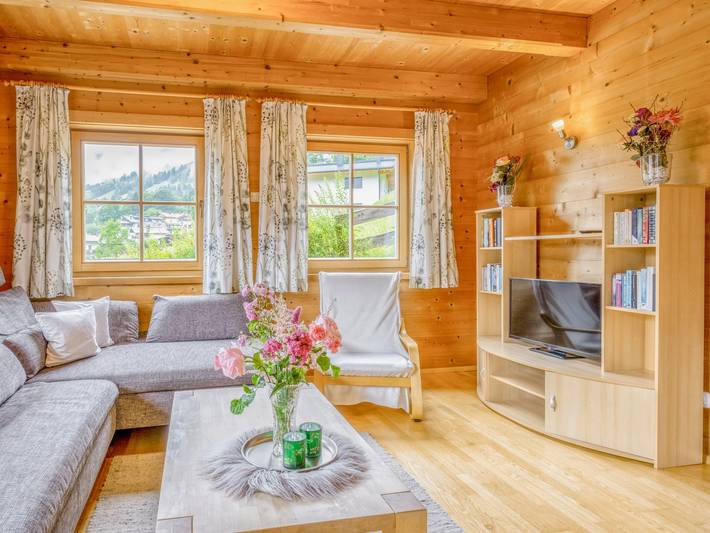 Geheel appartement, Luxe vakantiewoning in een charmant houten huis in Brixen im Thale, Kaisergebirge