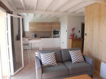 Gîte pour 2 personnes, avec sauna et jardin ainsi que piscine et vue, animaux acceptés à Saint-Frajou