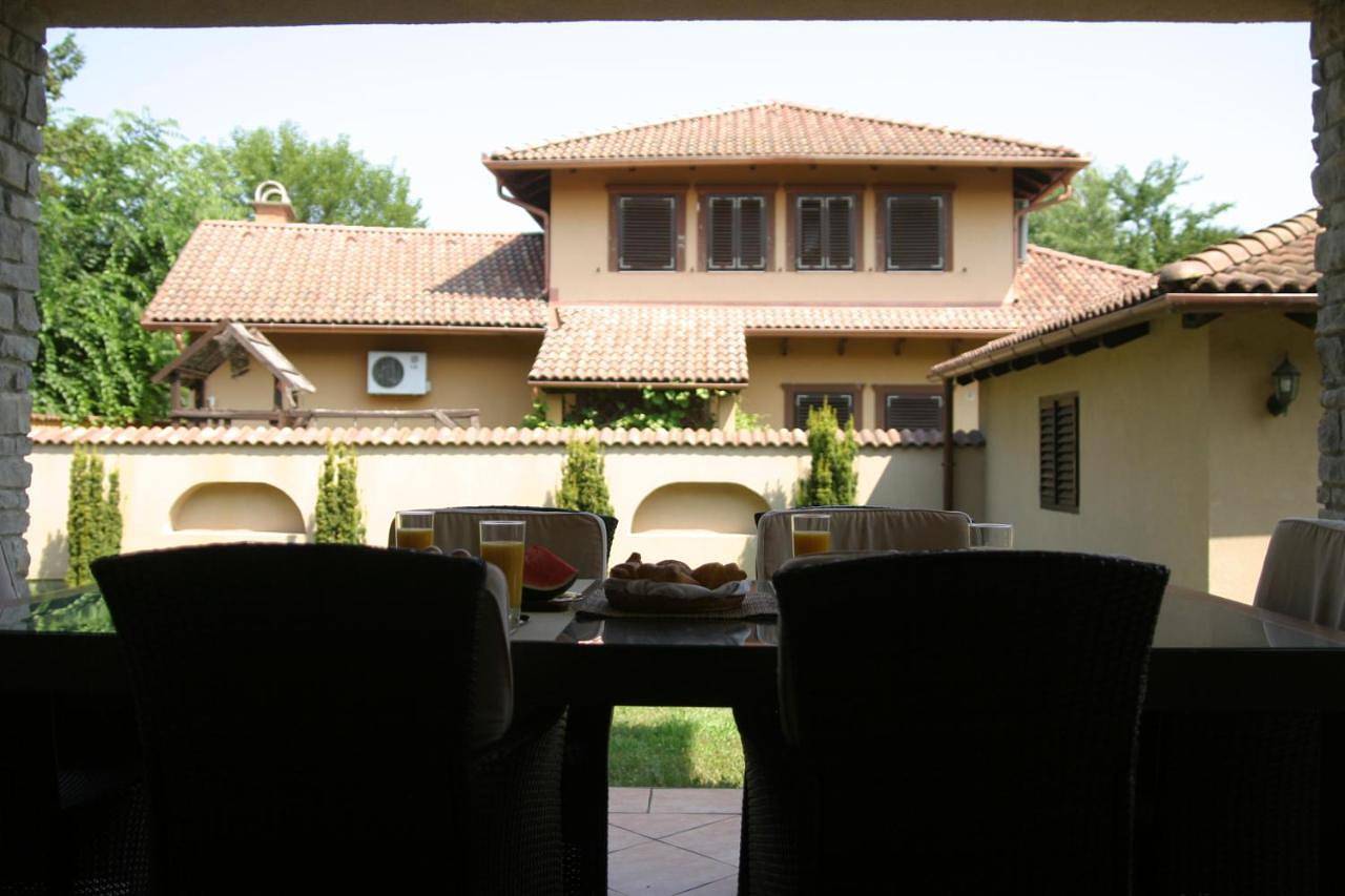 Mediterrán Villa Zamárdi in Szantod, Balaton Region