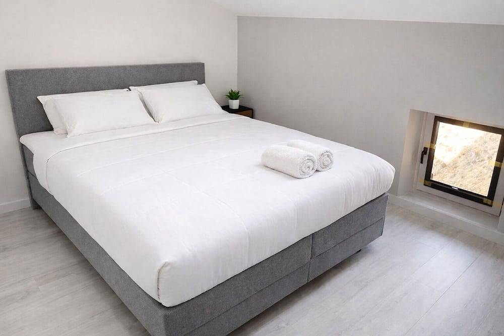 La Vie en Rose - 8p Family Renovated House with Garden & Terrace in Muno, Florenville